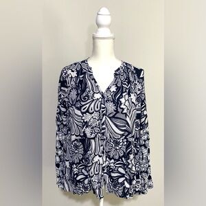 Crown & Ivy Womens XL Navy Blue/Gray/White Floral Long Sleeve Top Preppy Classic